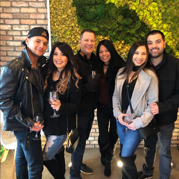 Meet your Posher, Roxanne. - Picture 4 of 7